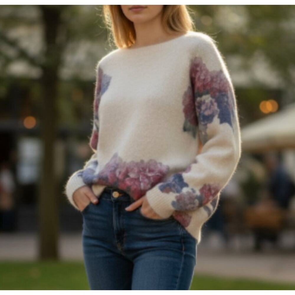 Womens Bianco & Blu Floral Mohair Blend Sweater Made in Italy Size M EUC!